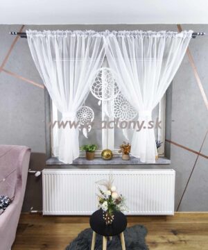 Hotová záclona LAPAČ SNOV - trojitý 400 x 150 cm