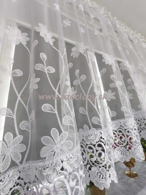Vykrojená záclona CARMELA biela 400 x 160 cm - vzor 7046 - Image 2