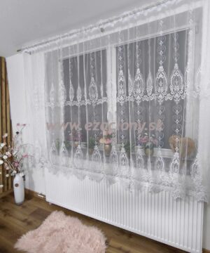 Krátka biela vyšívaná záclona IVANA – 400 x 180 cm - VZOR 7033