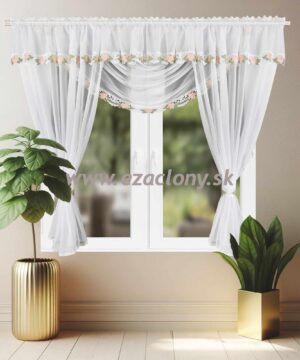 Hotová záclona JITKA s volánom- 400 x 160 cm